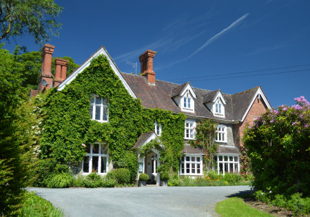 Milebrook House Hotel, Knighton, Powys. Glorious Sunshine